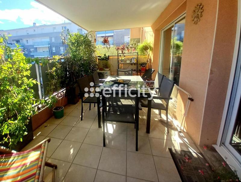 Appartement - 80 m² - 3 pièces