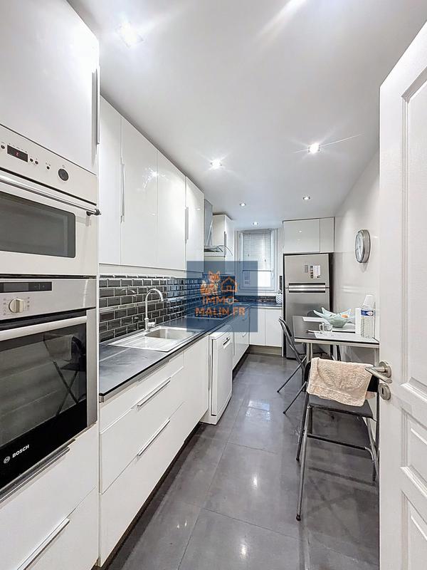 Appartement - 80 m² - 4 pièces