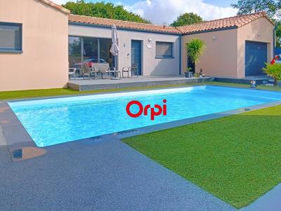 Maison - 160 m² - 5 pièces