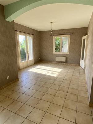 Maison - 99 m² - 5 pièces