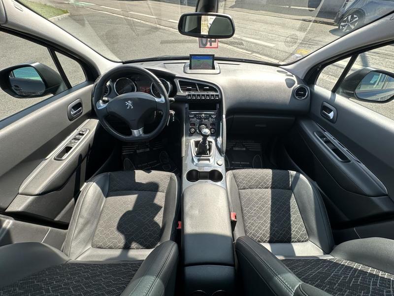 Peugeot 3008 Allure 1.6 Hdi 120 Cv Toit Pano Affichage Tête Haute