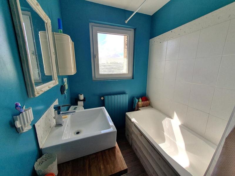 Maison - 121 m² - 6 pièces