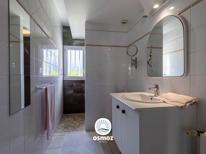 Villa - 214 m² - 7 pièces