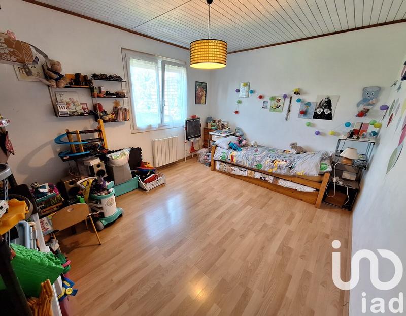 Maison - 200 m² - 8 pièces