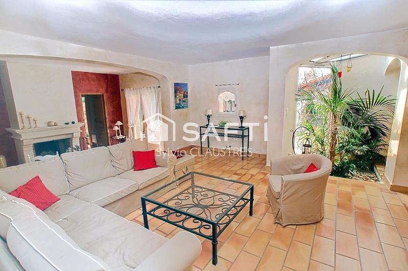 Maison - 186 m² - 6 pièces