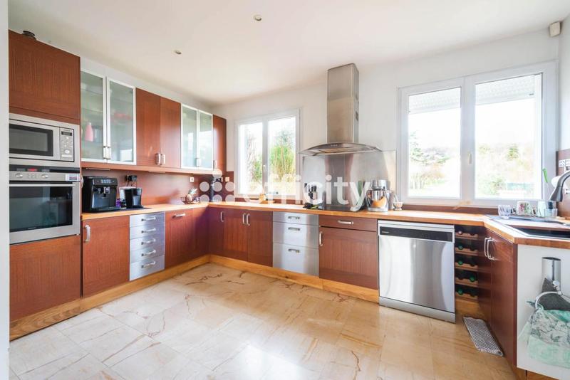 Maison - 173 m² - 6 pièces