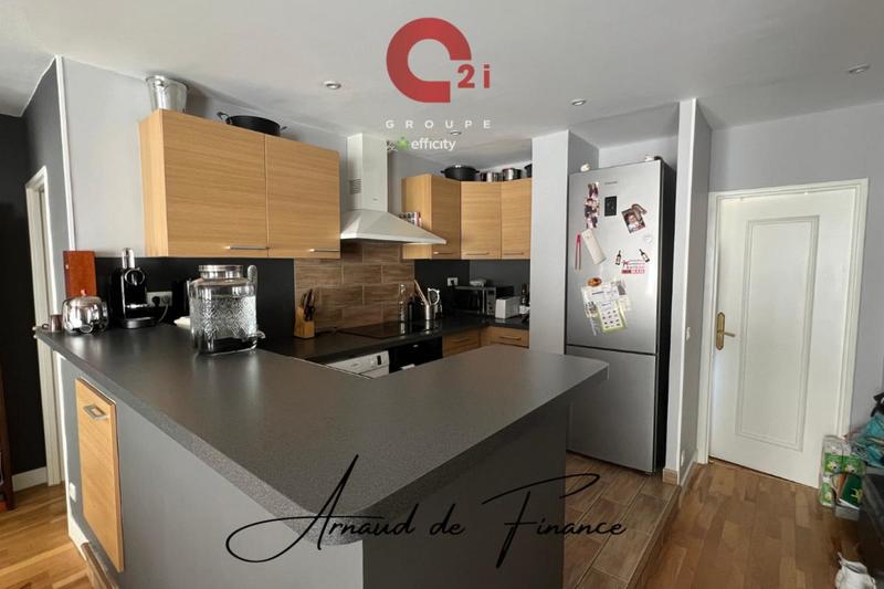Appartement - 83 m² - 4 pièces