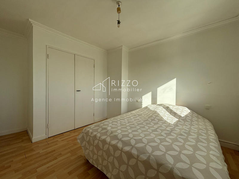 Maison - 92 m² - 5 pièces