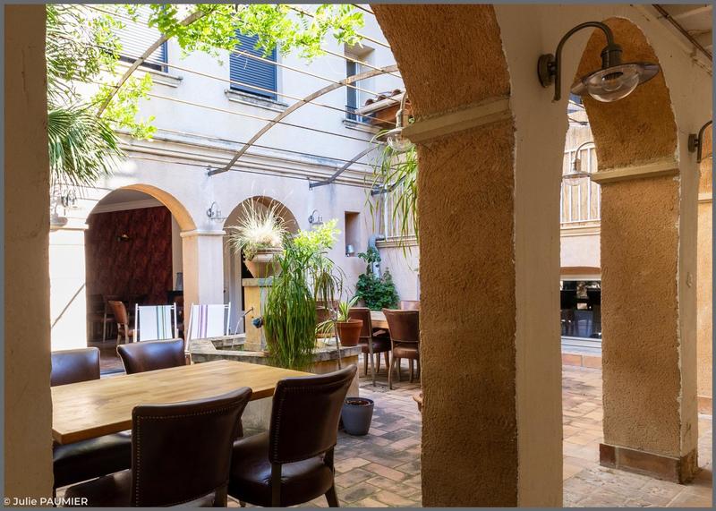 Local commercial - 248 m²