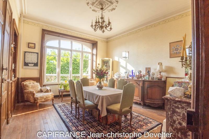 Maison bourgeoise - 235 m² - 8 pièces