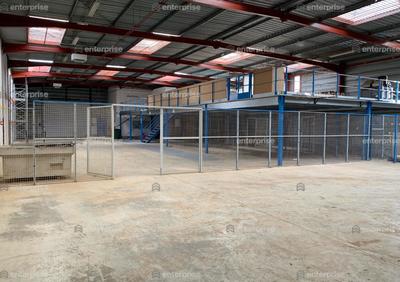 Local d'activité / Entrepôt - 800 m²