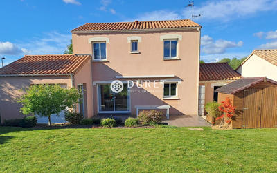 Maison traditionnelle - 127 m² - 7 pièces