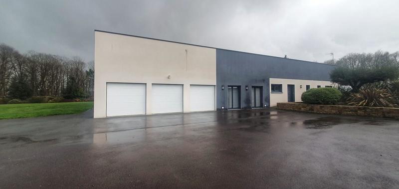 Maison - 320 m² - 10 pièces