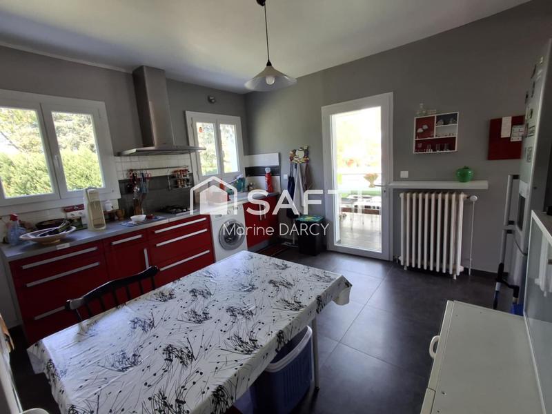 Maison - 219 m² - 6 pièces