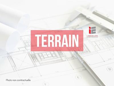 Terrain constructible - 7 140 m²
