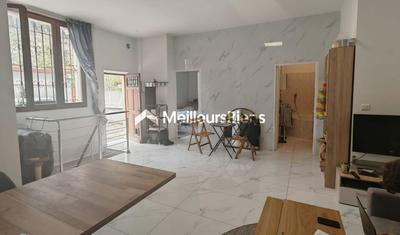 Appartement - 85 m² - 4 pièces