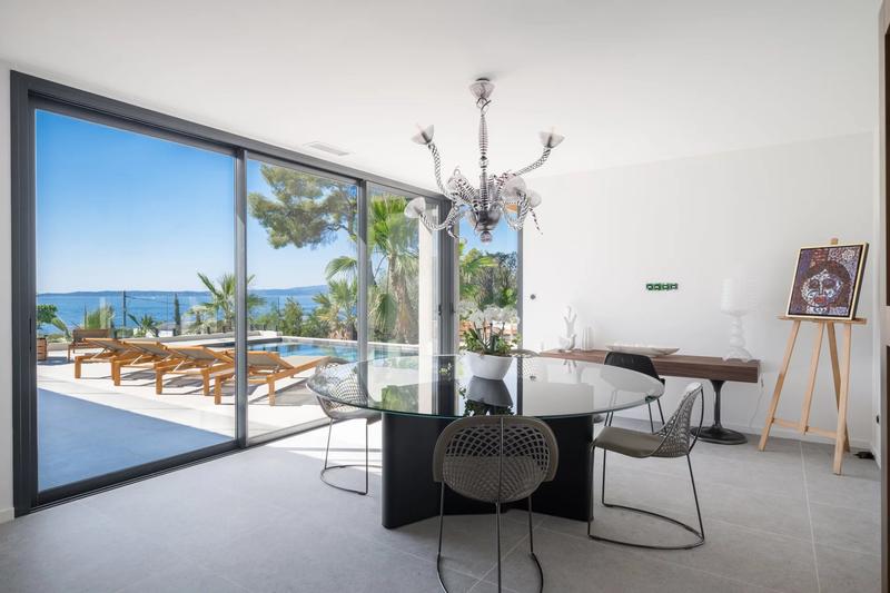 Villa - 350 m² - 8 pièces