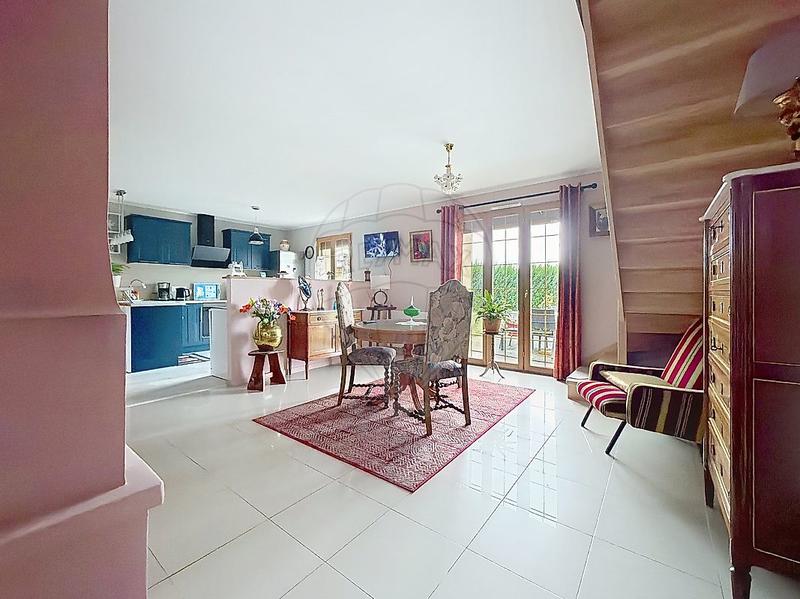 Maison - 117 m² - 6 pièces