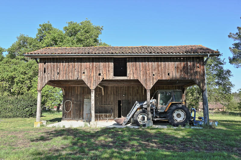 Propriété - 317 m² - 10 pièces