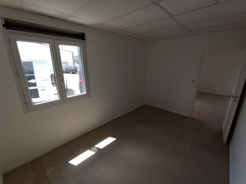 Local commercial - 290 m² - 5 pièces