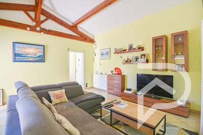 Maison - 187 m² - 11 pièces