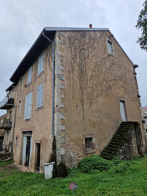 Maison - 227 m² - 15 pièces