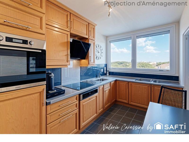 Appartement - 92 m² - 5 pièces