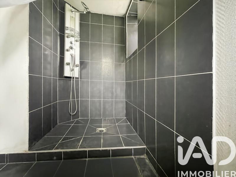 Maison - 194 m² - 7 pièces