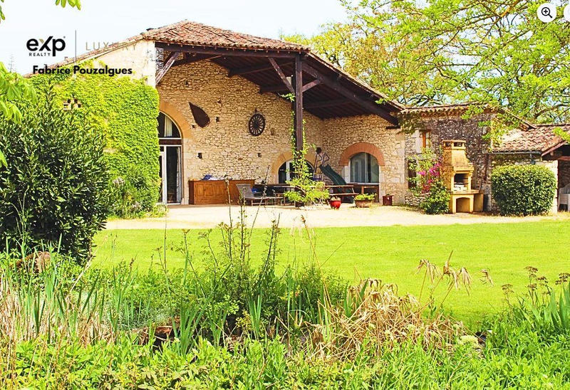 Maison - 715 m² - 29 pièces