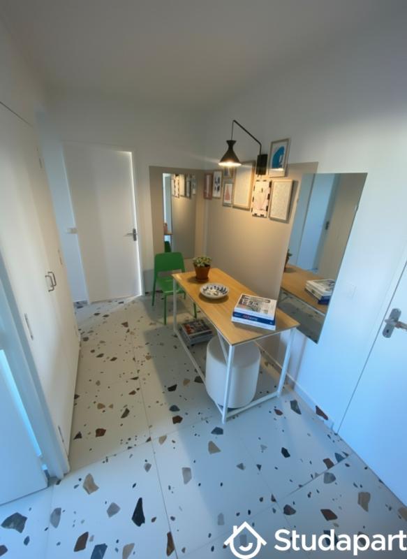 Chambre - 9 m² - 1 pièce