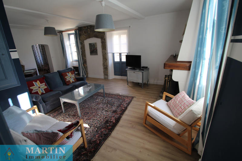 Mas - 770 m² - 27 pièces