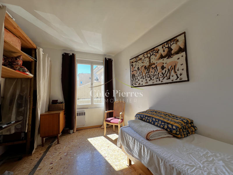 Appartement - 93 m² - 3 pièces