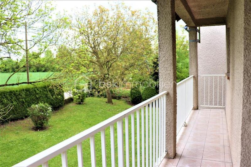 Studio - 30 m² - 1 pièce