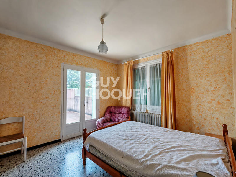 Maison - 220 m² - 5 pièces