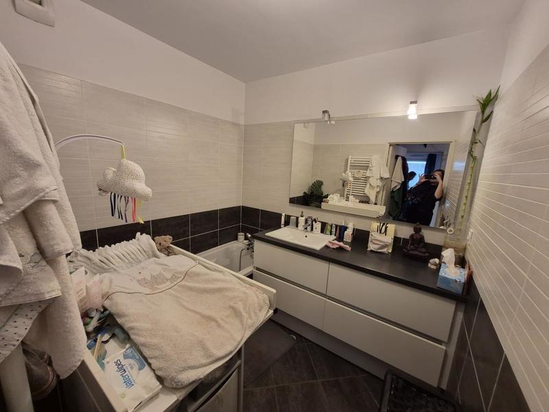 Appartement - 90 m² - 4 pièces