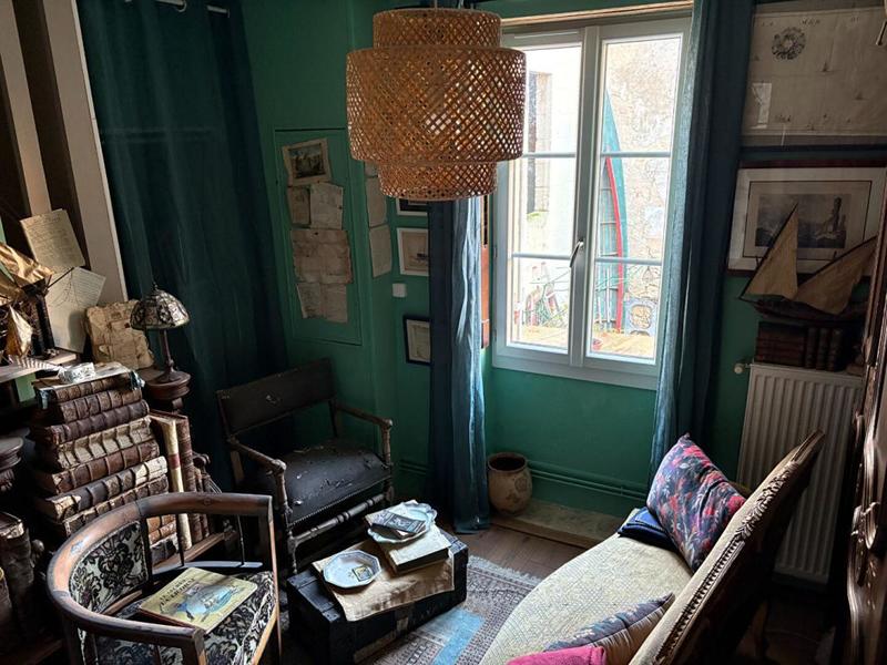 Maison - 178 m² - 8 pièces