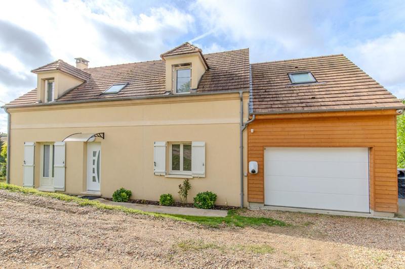 Maison - 163 m² - 7 pièces