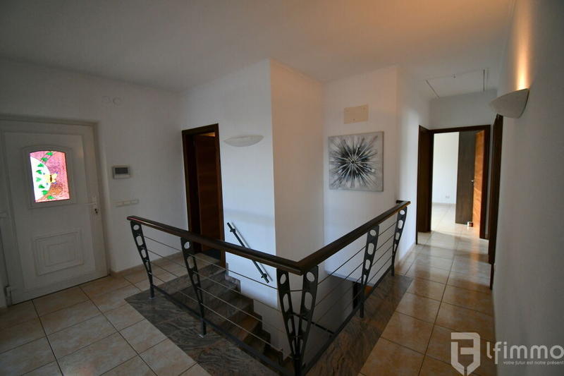 Maison - 165 m² - 6 pièces