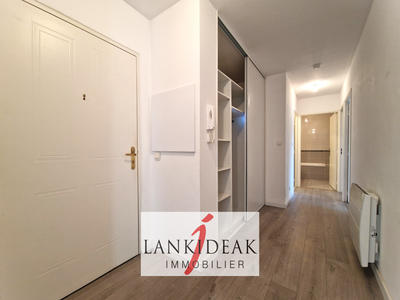 Appartement - 64 m² - 3 pièces