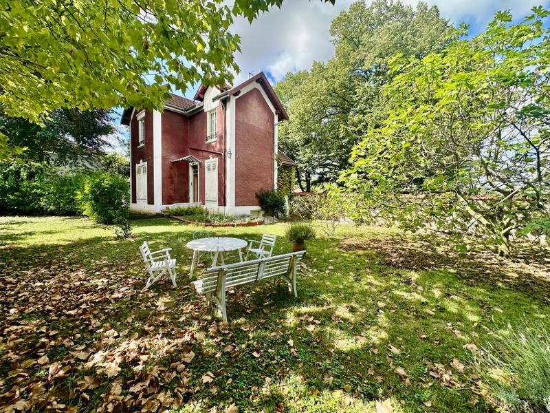 Maison - 96 m² - 4 pièces