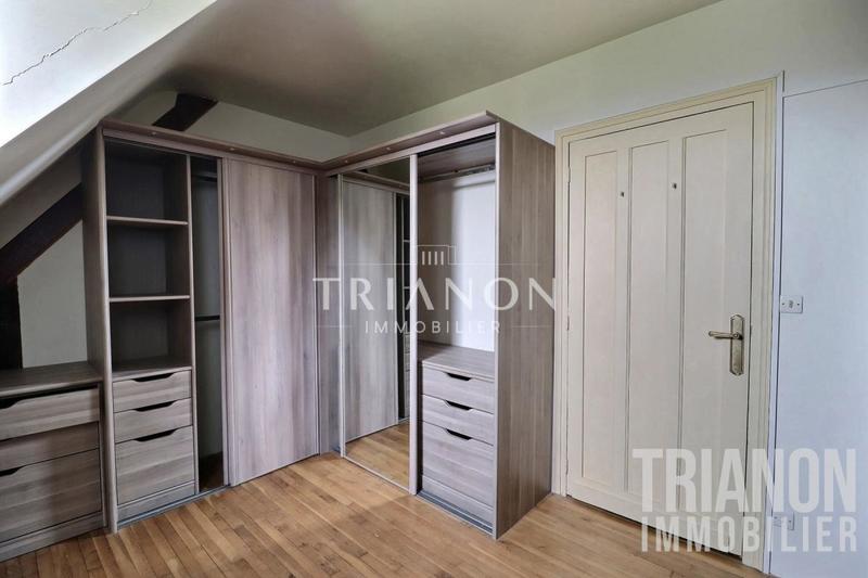 Maison - 240 m² - 7 pièces