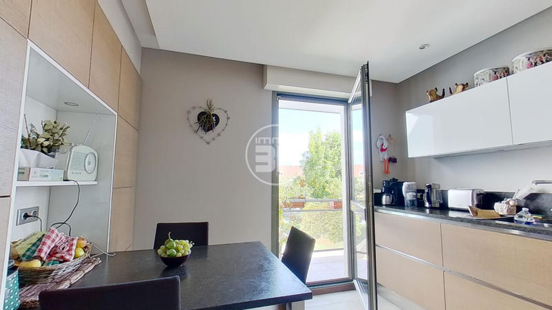 Appartement - 105 m² - 4 pièces