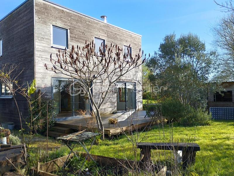 Maison - 77 m² - 4 pièces