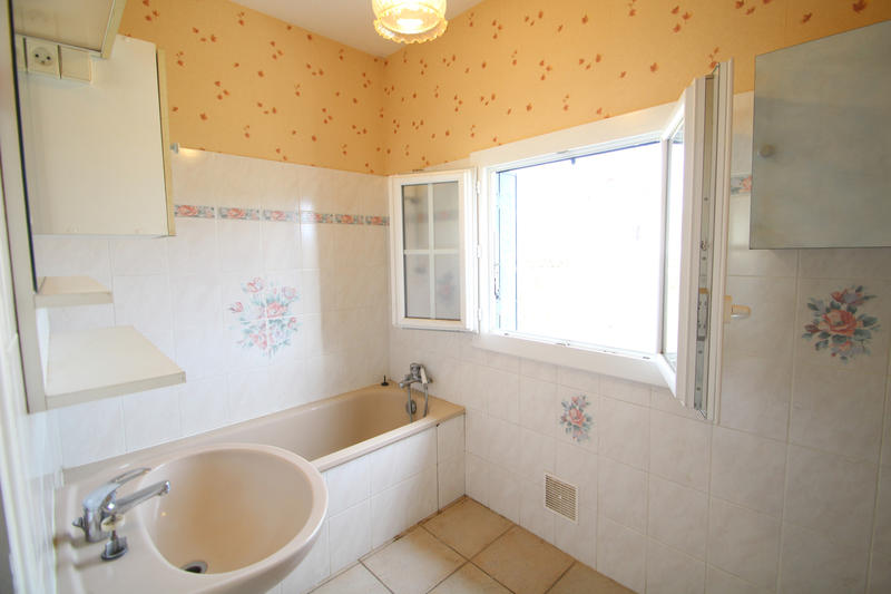 Maison - 97 m² - 5 pièces