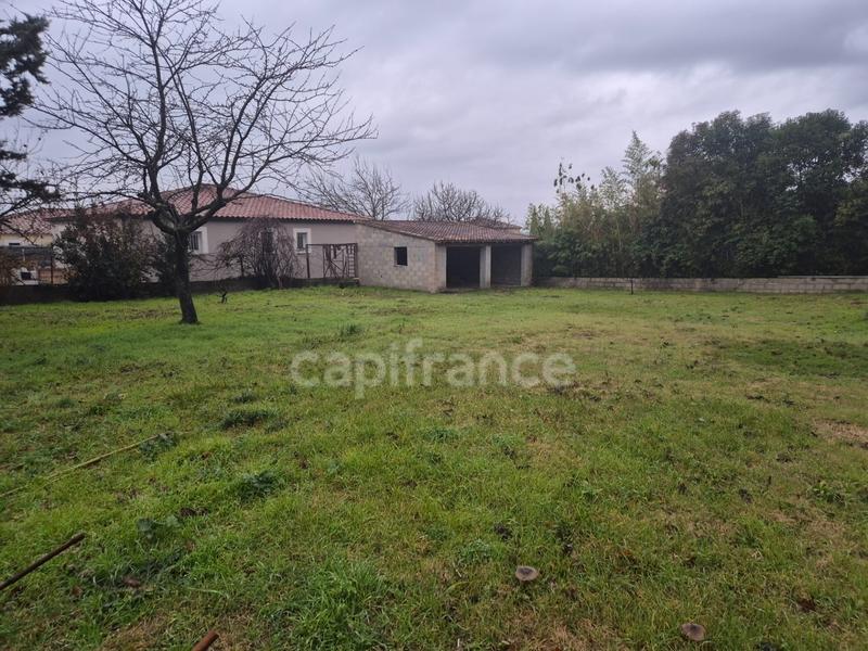 Terrain constructible - 754 m²