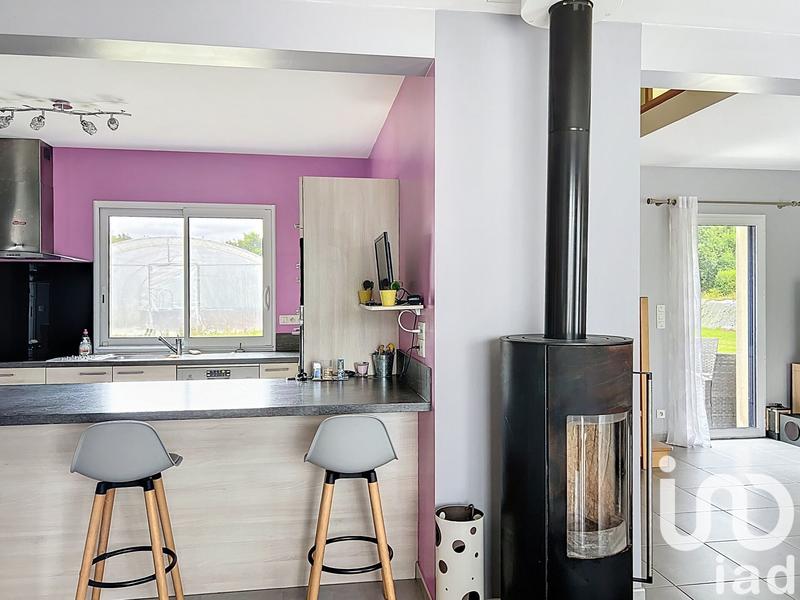 Maison - 210 m² - 10 pièces