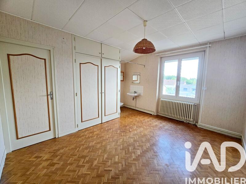 Maison - 143 m² - 5 pièces