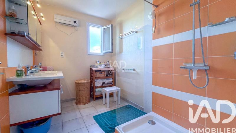 Maison - 202 m² - 8 pièces