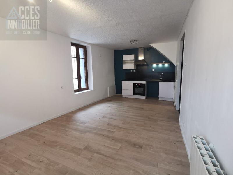 Maison de village - 87 m² - 3 pièces