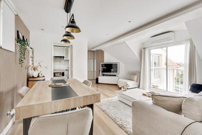 Appartement - 500 m² - 8 pièces